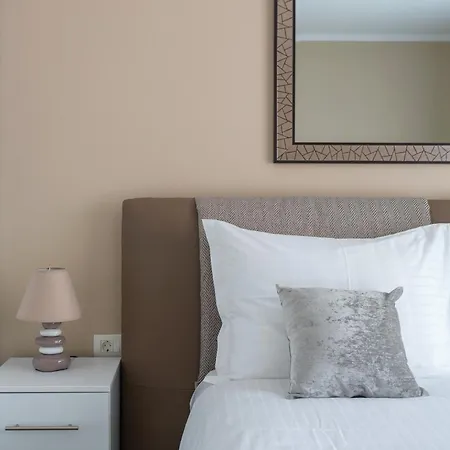 Nicolina Appartement *