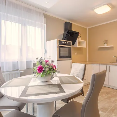 Nicolina Apartamento