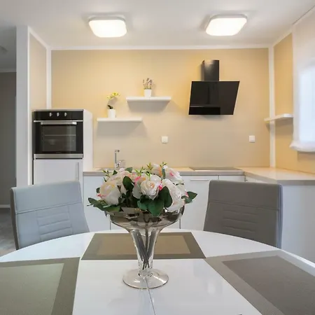 Appartement Nicolina *